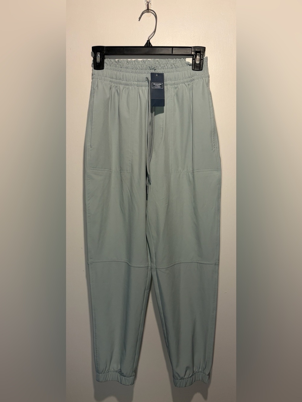 Abercrombie & Fitch NWT Jogger Pants Blue Grey Elastic Waist + Hem SZ XS Short